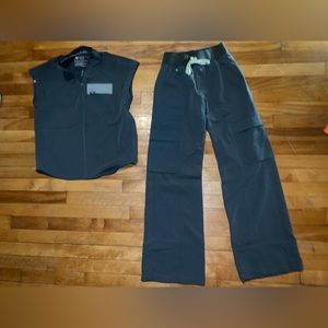 Figs cargo bonsai scrub set XXS